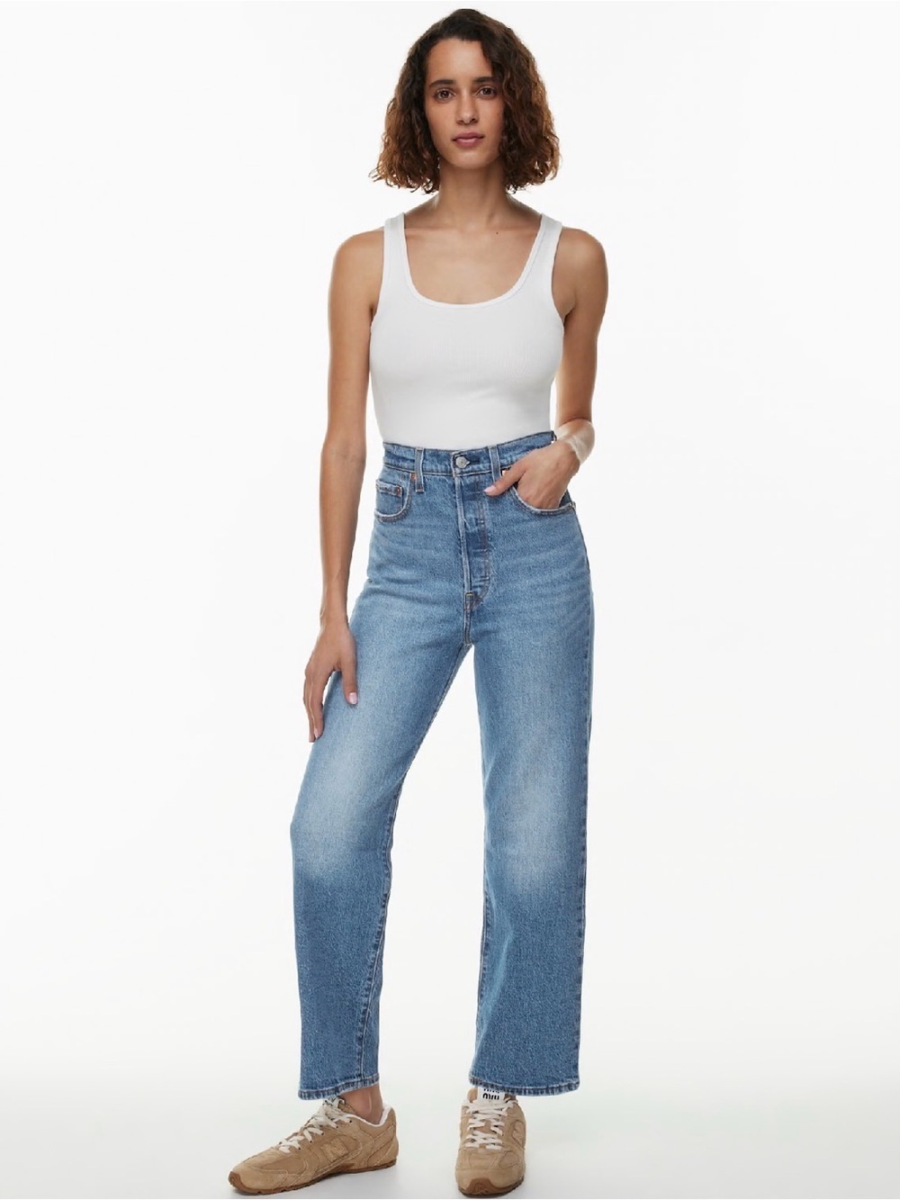 Levi's Ribcage Straight Leg Jeans in Light Blue Wash